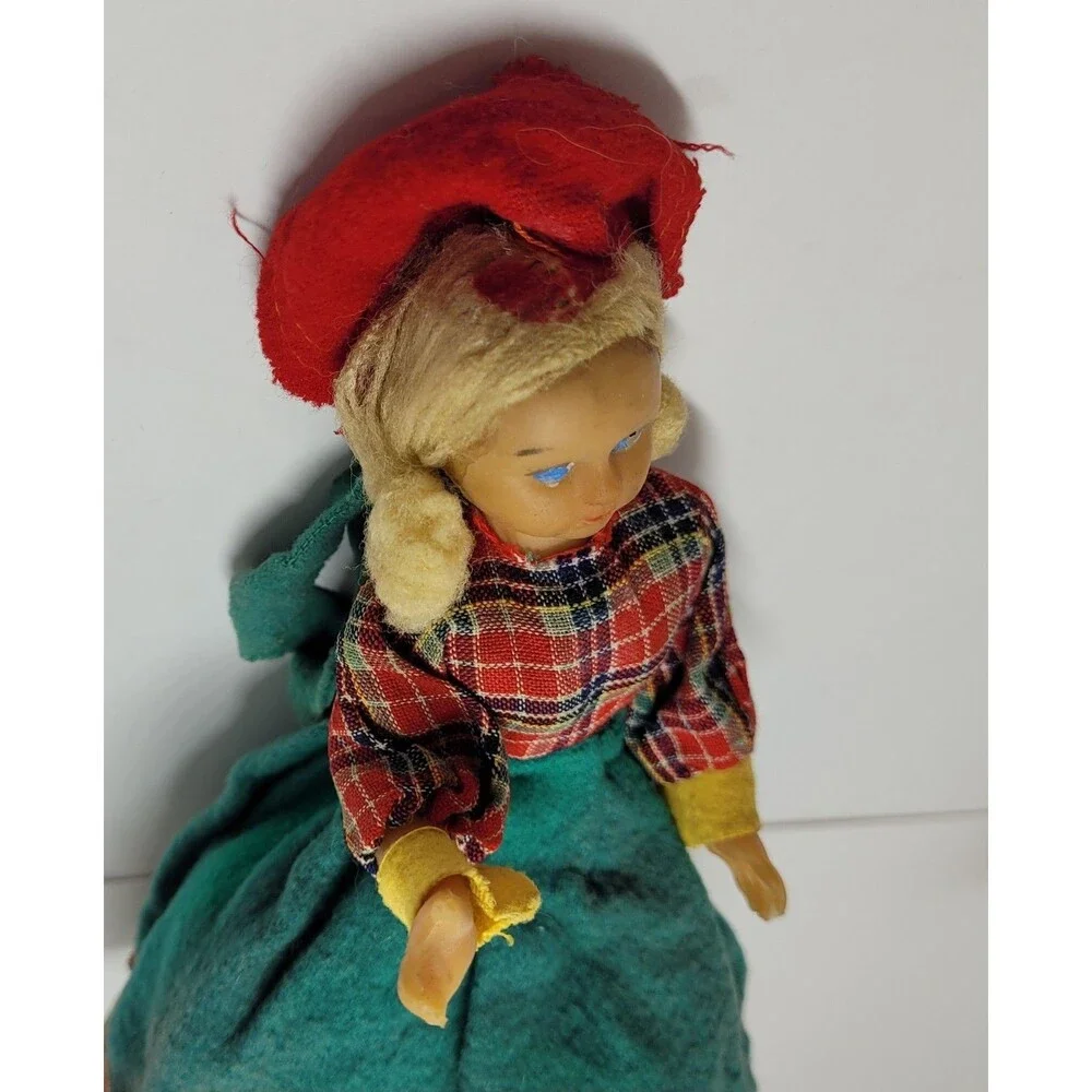 Vintage Collectors Doll Lot Of 4, Uneeda, PeeWee, Remco Heidi, Purse Doll